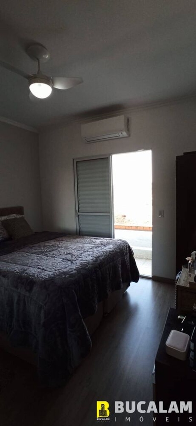 Casa, 3 quartos, 215 m² - Foto 2