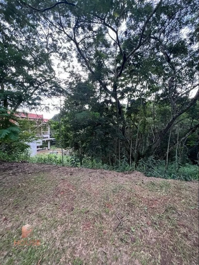 Loteamento e Condomínio, 800 m² - Foto 1