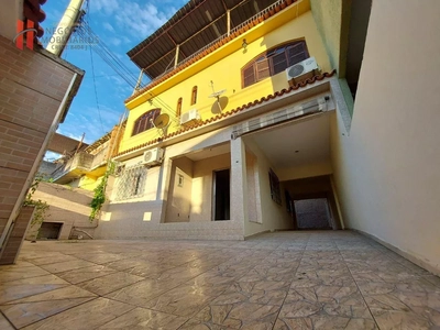 Casa, 5 quartos, 225 m² - Foto 2