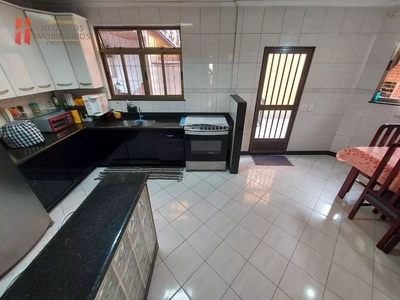 Casa, 3 quartos, 224 m² - Foto 4