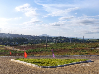 Loteamento e Condomínio - Foto 4