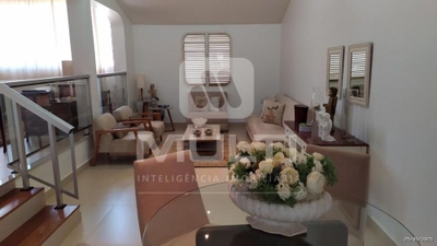 Casa, 4 quartos, 341 m² - Foto 1