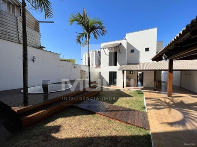 Casa, 3 quartos, 151 m² - Foto 1