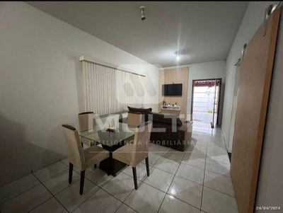 Casa, 2 quartos, 140 m² - Foto 1