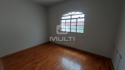 Casa, 2 quartos, 130 m² - Foto 1