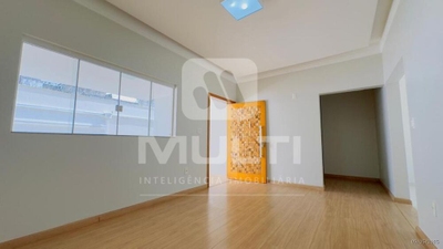 Casa, 3 quartos, 203 m² - Foto 4