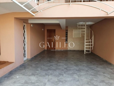 Casa, 3 quartos, 207 m² - Foto 2