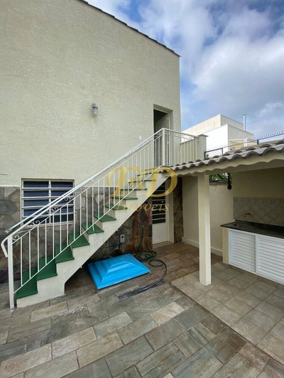 Casa, 4 quartos, 220 m² - Foto 2