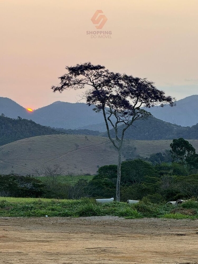 Terreno, 56 hectares - Foto 1