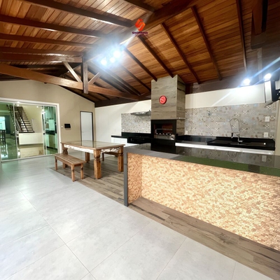 Casa, 3 quartos, 245 m² - Foto 1