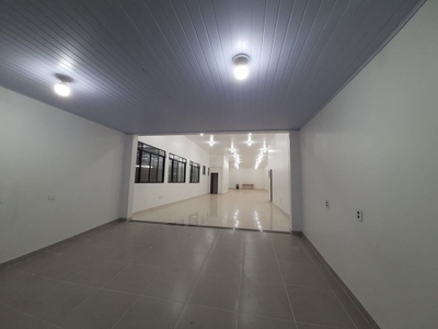 Loja-Salão, 228 m² - Foto 1