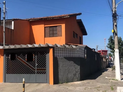 Sobrado, 3 quartos, 127 m² - Foto 1