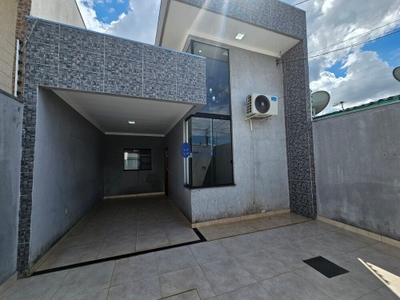 Casa, 3 quartos, 98 m² - Foto 1