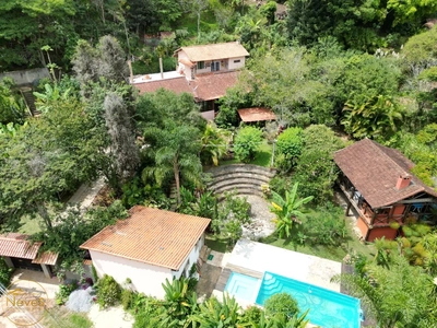 Sítio, 4 quartos, 2179 m² - Foto 1