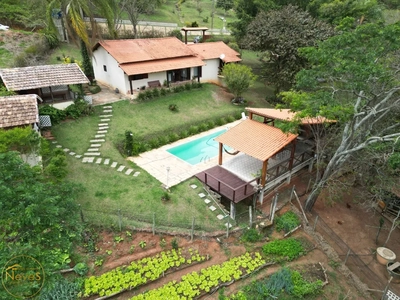 Sítio, 3 quartos, 2850 m² - Foto 1