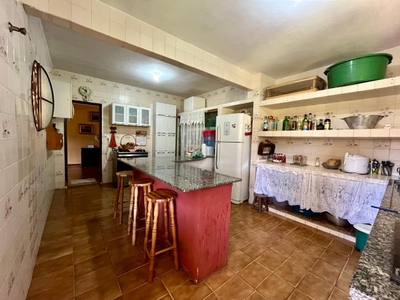 Sítio, 4 quartos, 15000 m² - Foto 2