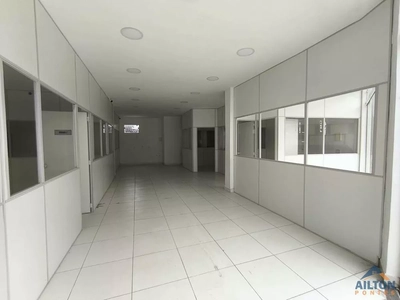 Loja-Salão, 140 m² - Foto 1
