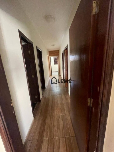 Casa, 4 quartos, 226 m² - Foto 4