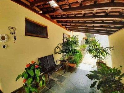 Casa, 4 quartos, 204 m² - Foto 2