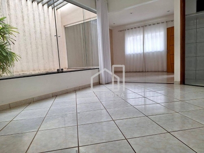 Casa, 4 quartos, 144 m² - Foto 1