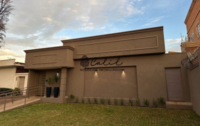 Casa, 6 quartos, 226 m² - Foto 1