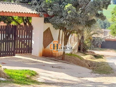 Chácara, 4 quartos, 888 m² - Foto 1