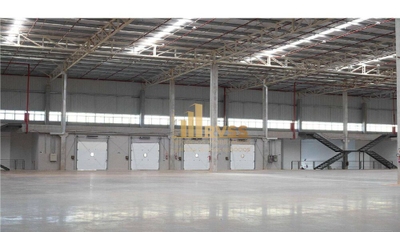 Depósito-Galpão, 1650 m² - Foto 1