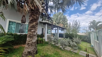 Casa, 5 quartos, 264 m² - Foto 1