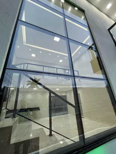 Casa, 4 quartos, 235 m² - Foto 1