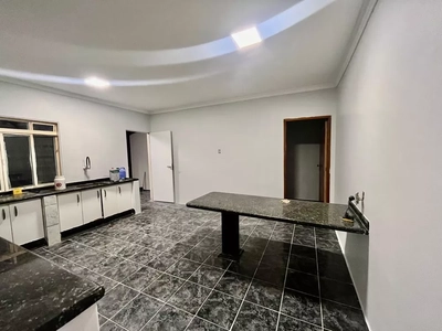 Casa, 3 quartos, 500 m² - Foto 2