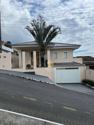 Casa, 3 quartos, 265 m² - Foto 1