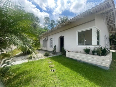 Casa, 3 quartos, 1647 m² - Foto 1