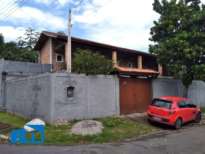 Casa, 5 quartos, 233 m² - Foto 1