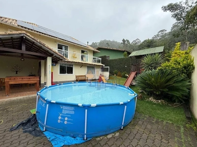 Casa, 3 quartos, 174 m² - Foto 1