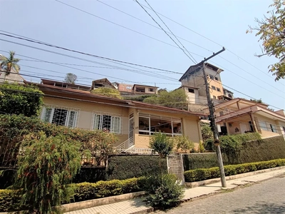 Casa, 8 quartos, 288 m² - Foto 1