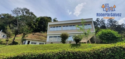 Casa, 4 quartos, 281 m² - Foto 1