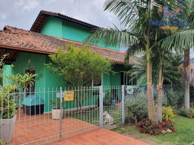 Casa, 3 quartos, 250 m² - Foto 1
