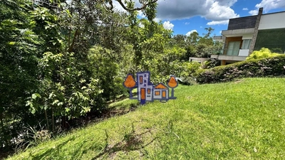 Loteamento e Condomínio, 614 m² - Foto 2