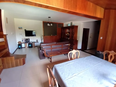 Casa, 4 quartos, 252 m² - Foto 4