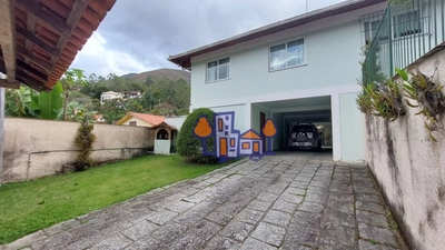 Casa, 5 quartos, 355 m² - Foto 1