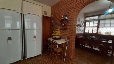 Casa, 6 quartos, 360 m² - Foto 2
