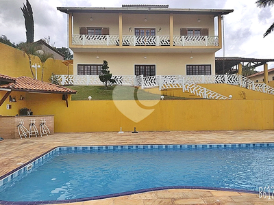 Casa, 4 quartos, 330 m² - Foto 1