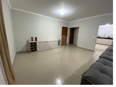 Chácara, 3 quartos, 2100 m² - Foto 1