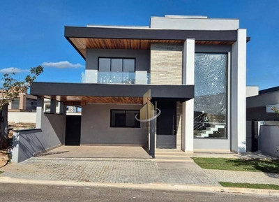 Sobrado, 4 quartos, 256 m² - Foto 1