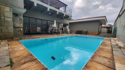 Casa, 4 quartos, 423 m² - Foto 1