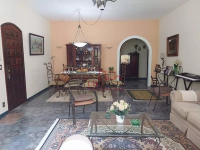 Casa, 3 quartos, 204 m² - Foto 3