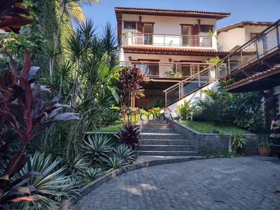 Casa, 4 quartos, 200 m² - Foto 1