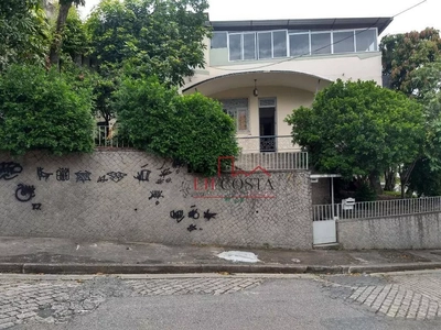 Casa, 5 quartos, 171 m² - Foto 1