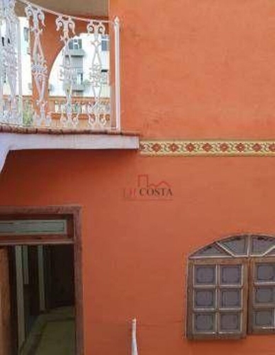 Casa, 4 quartos, 225 m² - Foto 2