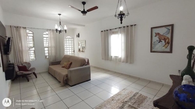 Casa, 4 quartos, 200 m² - Foto 3